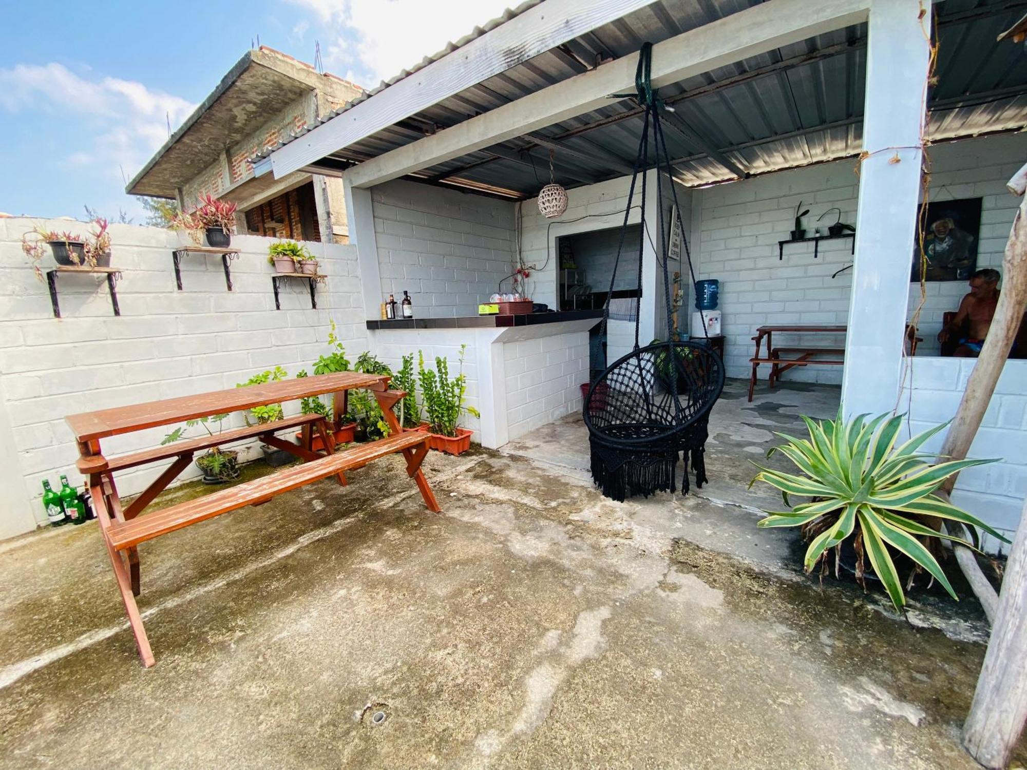 Auberge de jeunesse Js House View à Îles Îles Karimunjawa Extérieur photo